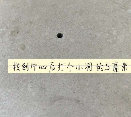 蠡县瓷砖空鼓维修公司专业解答在瓷砖铺贴过程中，如果砂料搅拌不均匀，将会带来以下问题